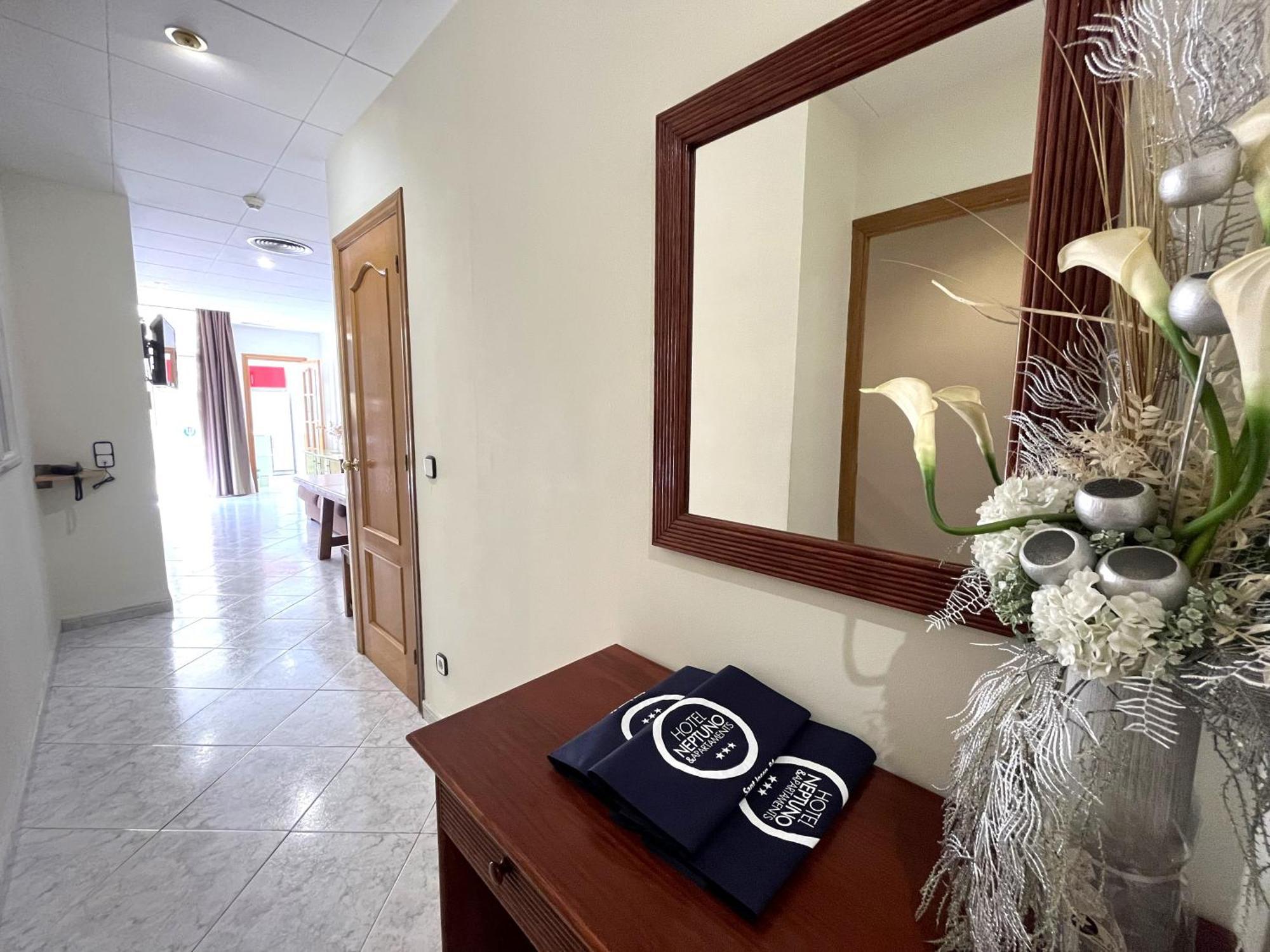 Neptuno Apartments Калея Стая снимка